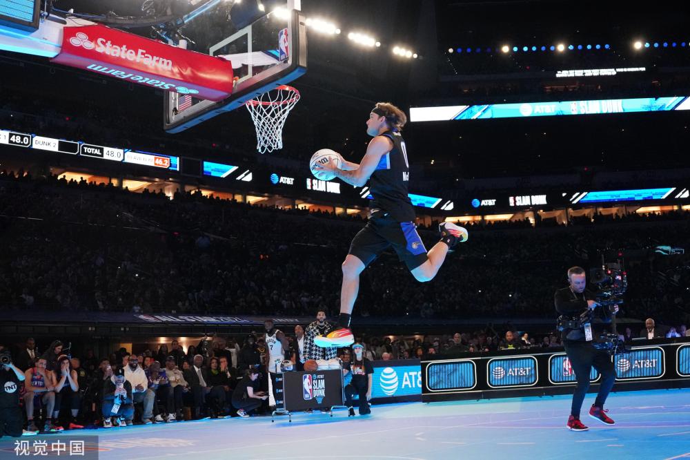 滑运动员郭 滑运动员郭